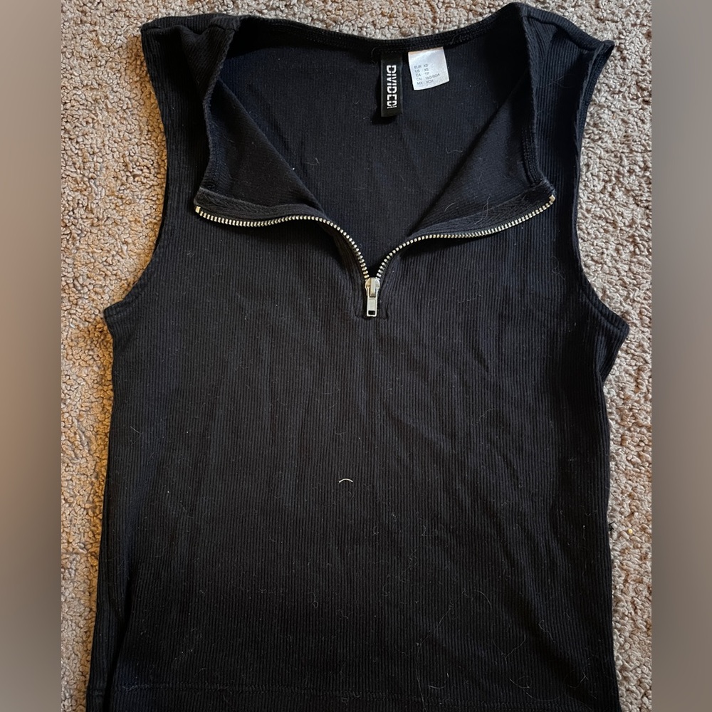 H&M zipper top (size small)